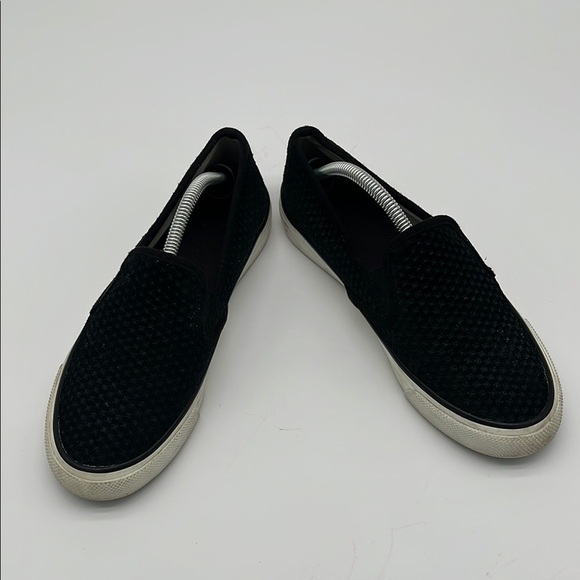 Sperry Seaside Black Canvas Embossed Slip On Sneaker Women Size 7 BLEMISH - Picture 1 of 9